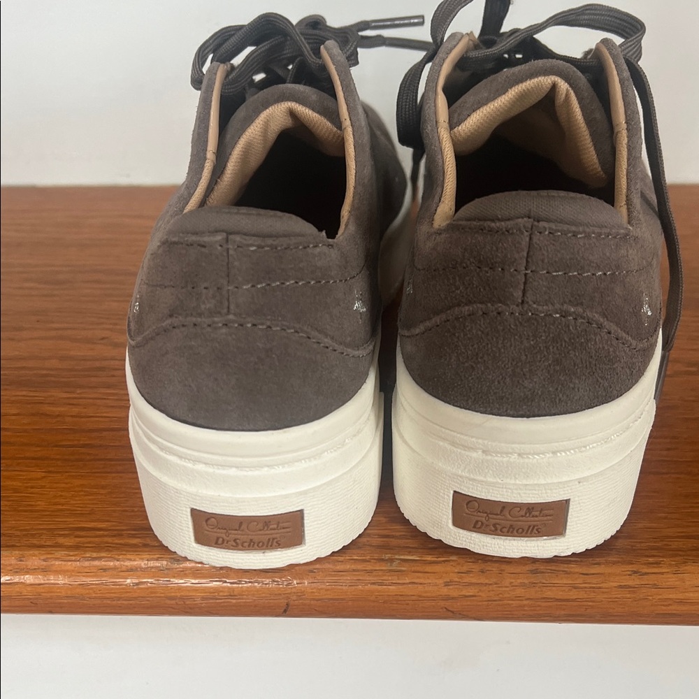 Gray Star-Patterned Sneakers - Picture 3 of 4